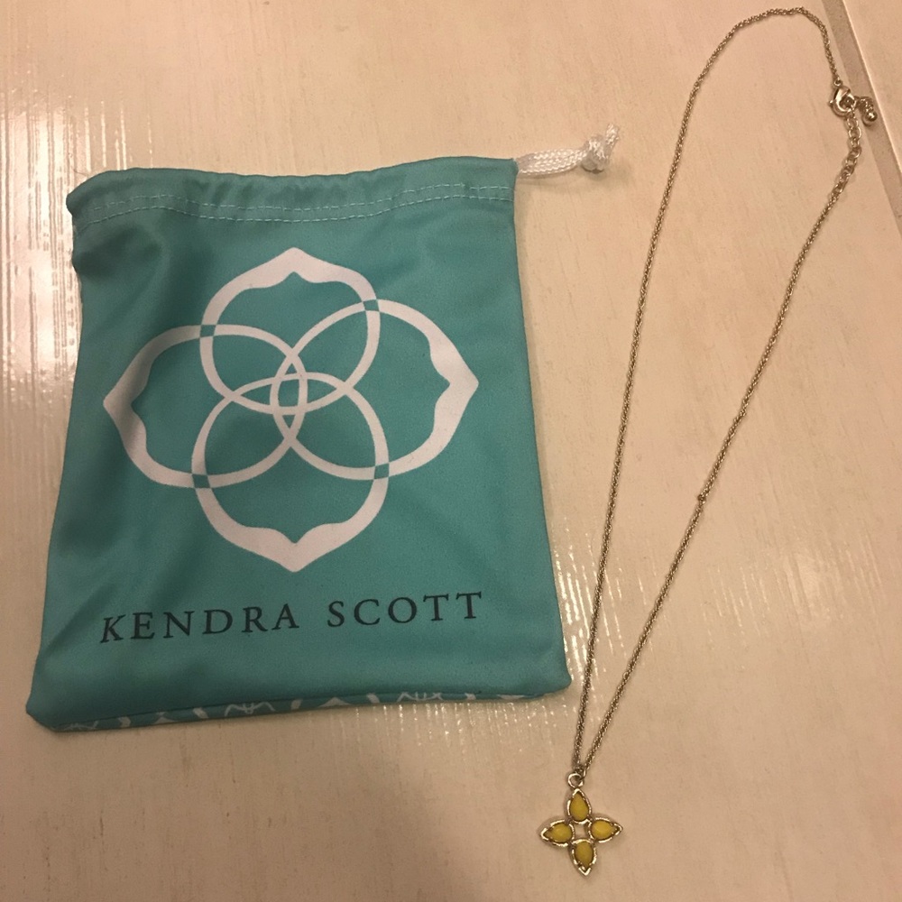 Kendra Scott Clover Necklace - Gold
